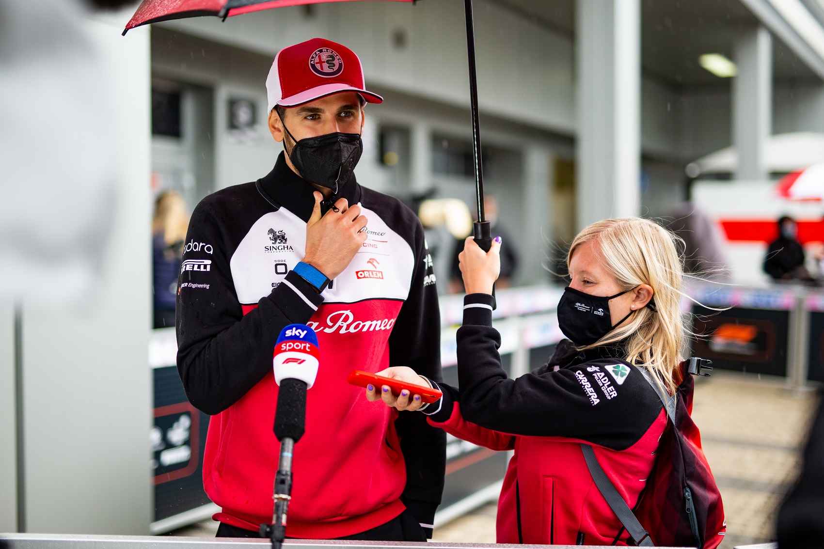 Giovinazzi még mindig az Alfa Romeo hívását várja