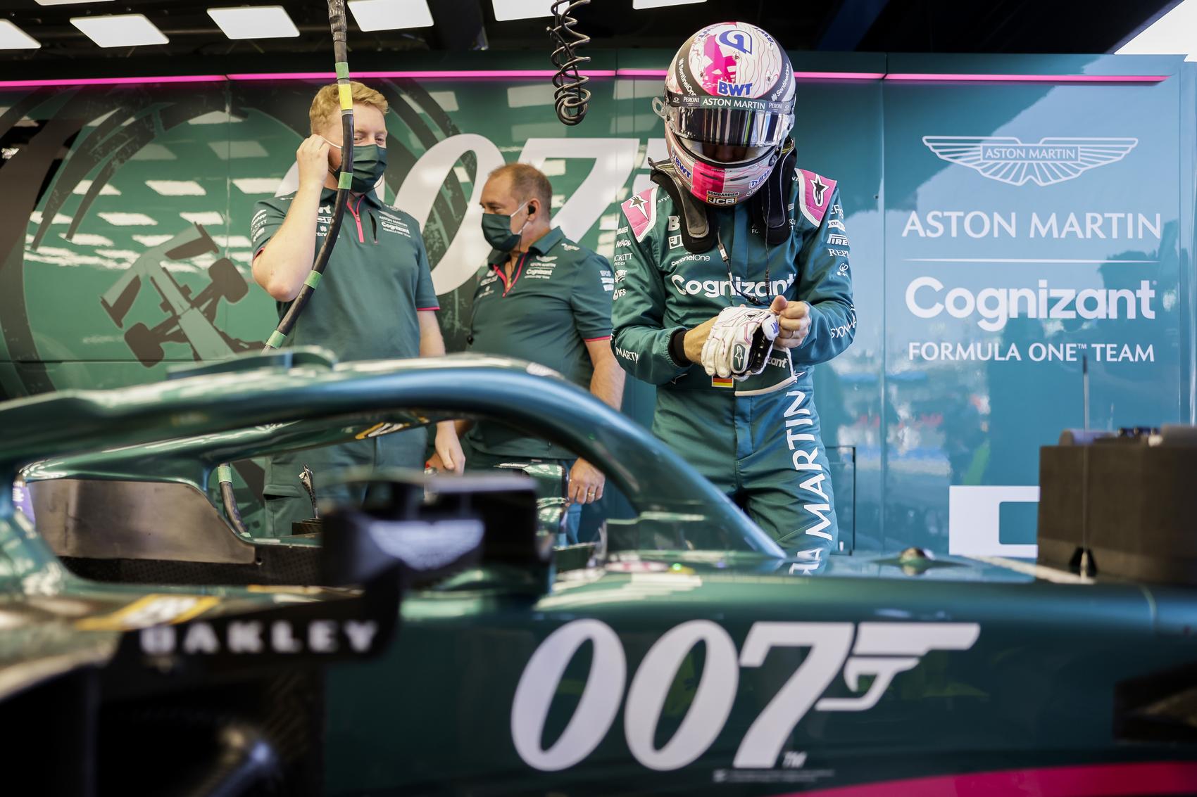 Hamarosan kiderül, hogy hosszabbít-e Vettel