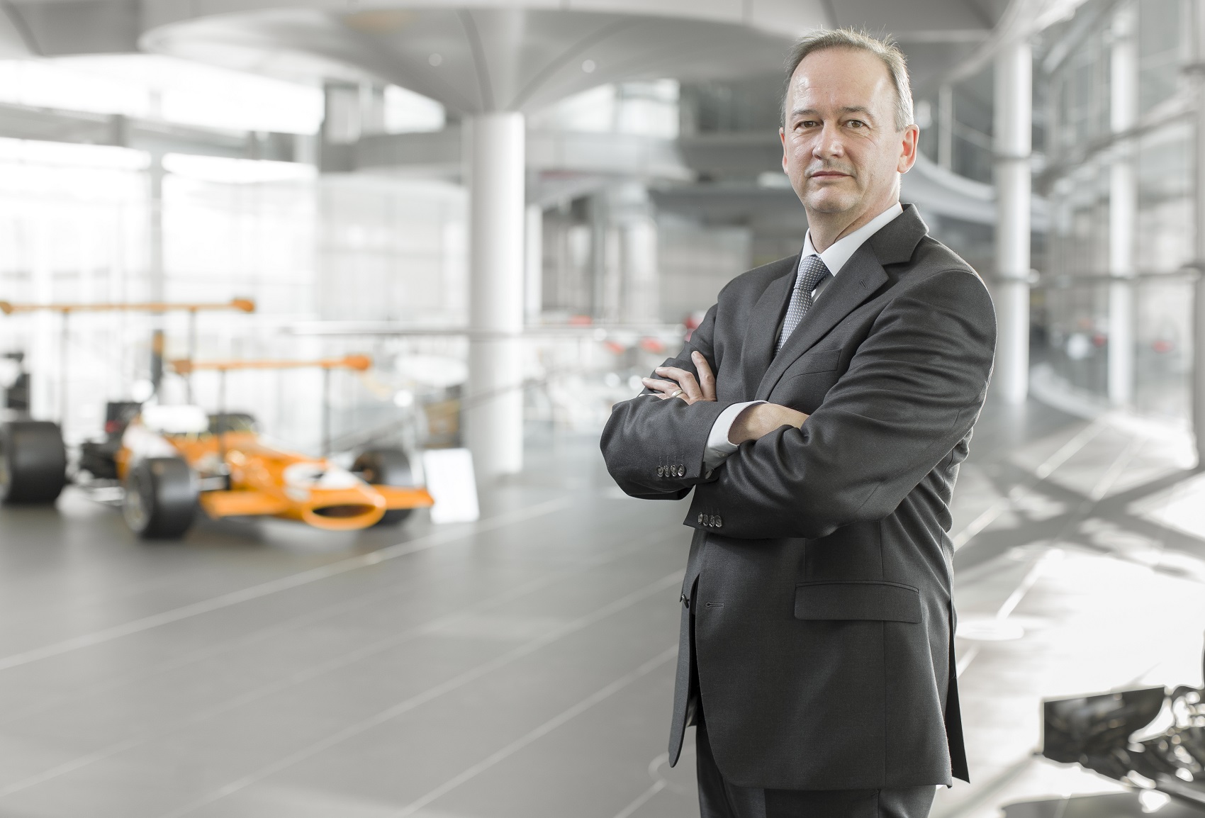 Jonathan Neale elhagyja a McLaren-csoportot