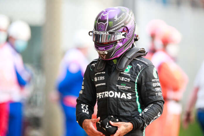 Lewis Hamilton, Mercedes, racingline