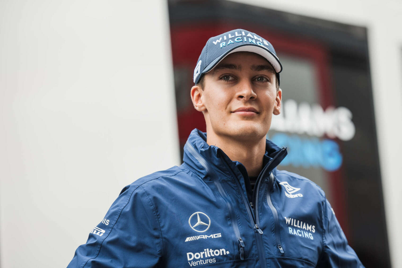 Russell: Tudom, hogy melyik csapatnál versenyzem jövőre