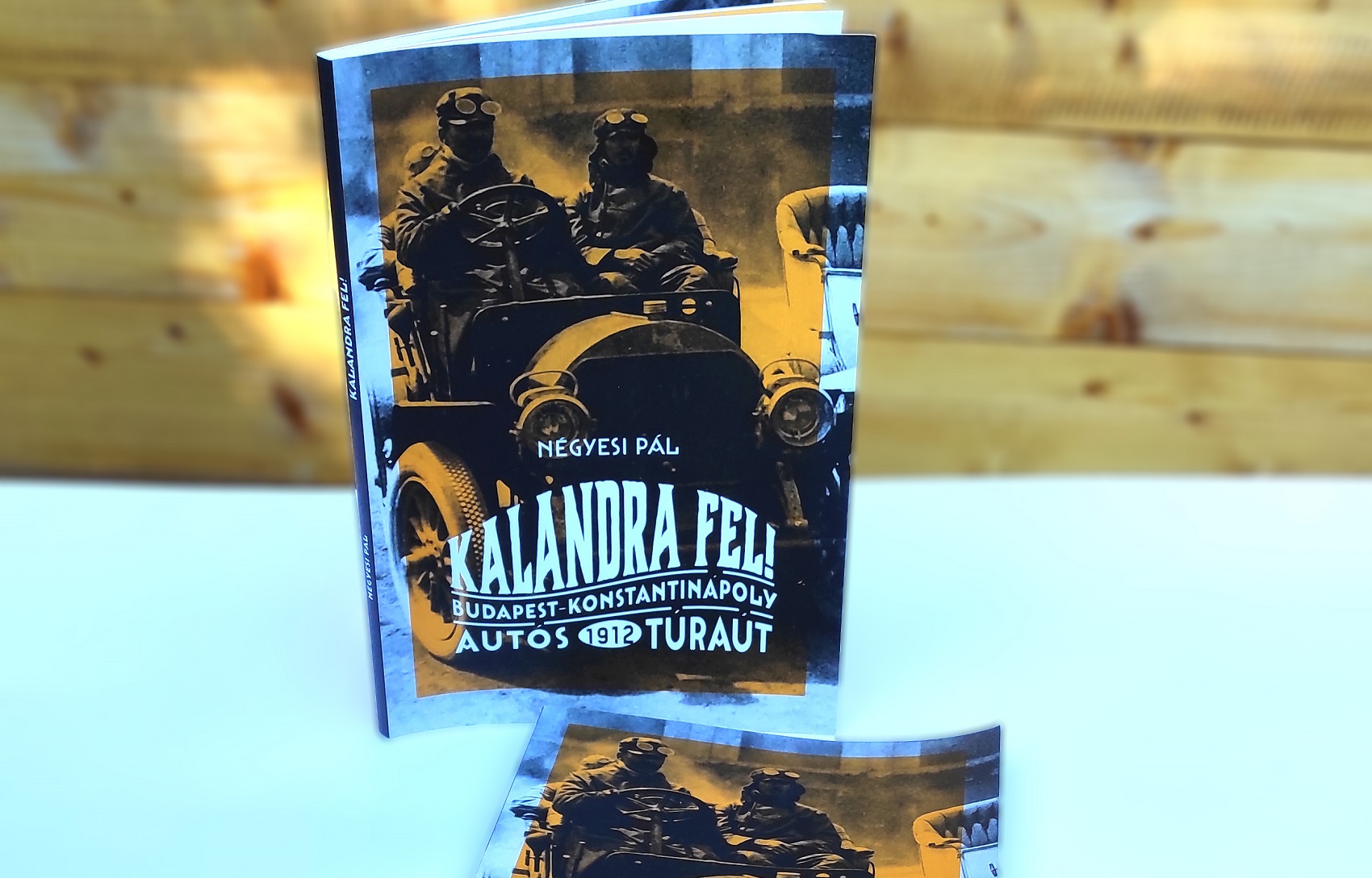 NYERJ izgalmas könyvet a magyar autósport hajnaláról!