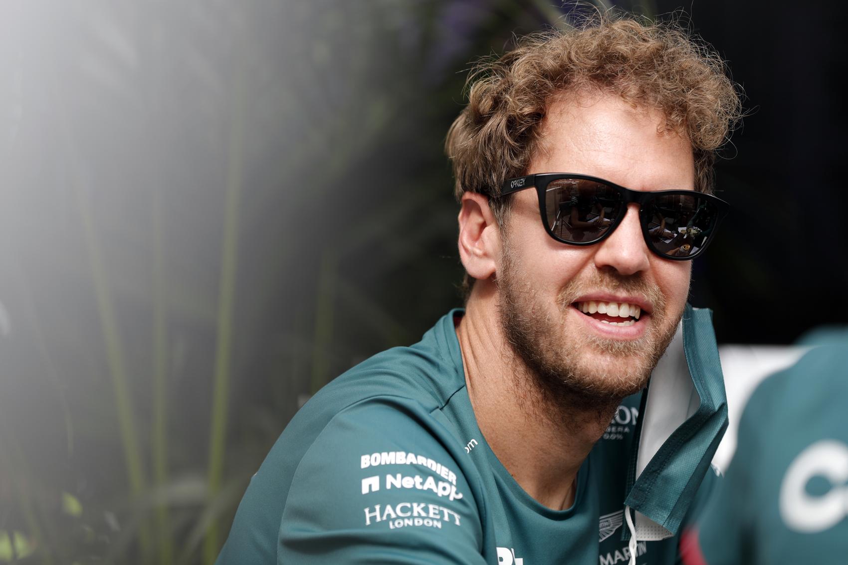 A jó példa ragadós! Vettel bizonyára boldog ettől!