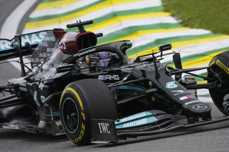 Lewis Hamilton, racingine.hu