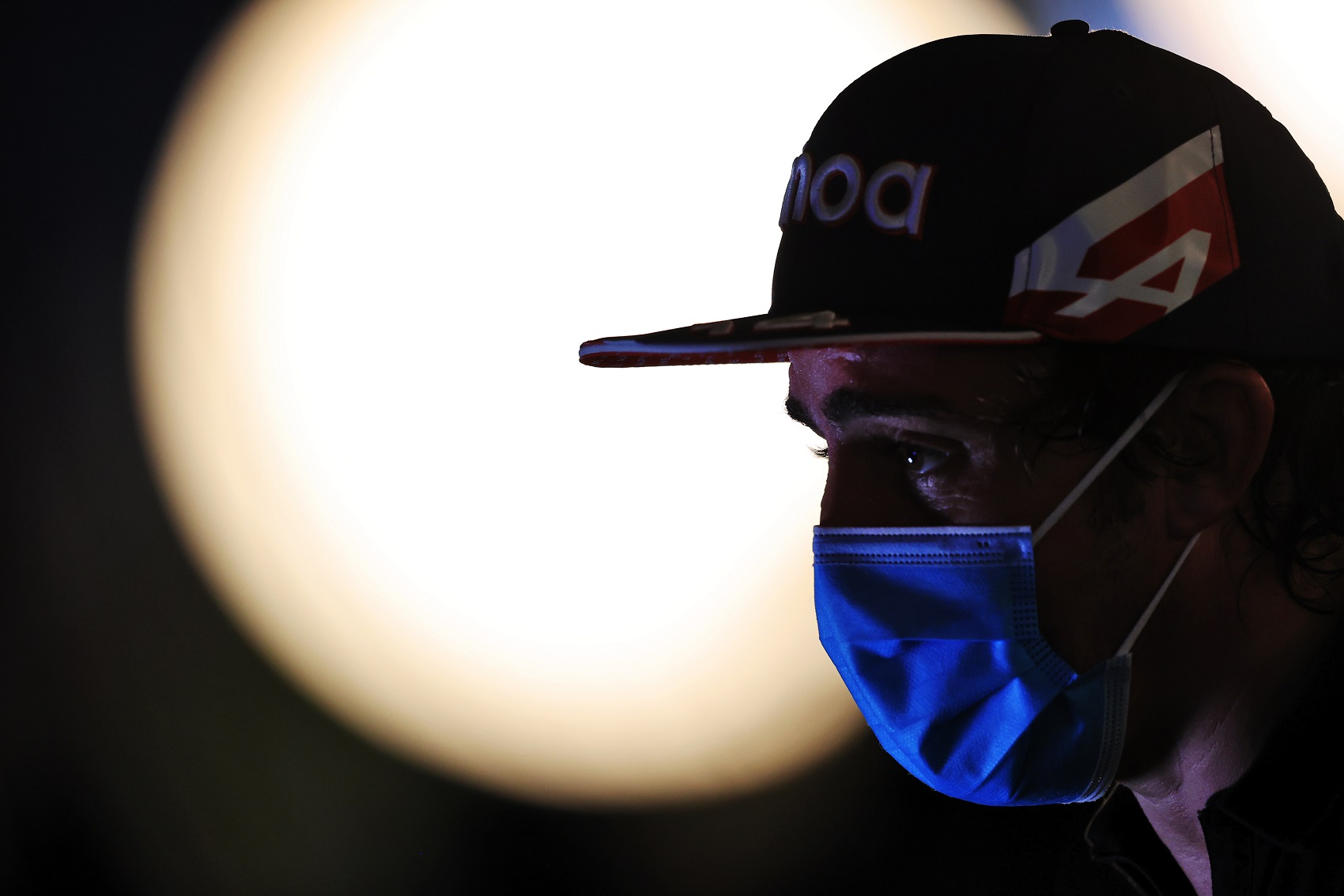 Az F1 pilótáknak bejön a fantasztikus és intenzív Losail pálya