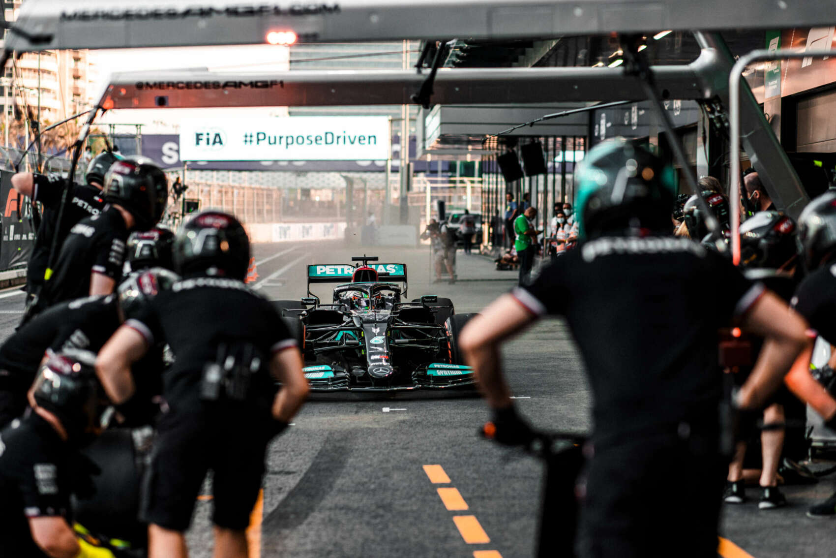 Hamiltont beidézték a sportfelügyelők!