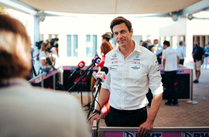 Wolff, racingline