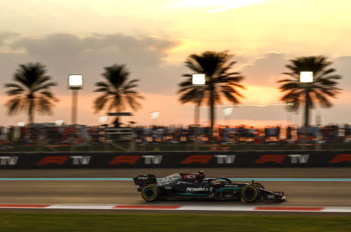 Mercedes, racingline