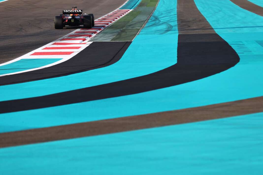 Max Verstappen, Red Bull, Abu Dhabi teszt