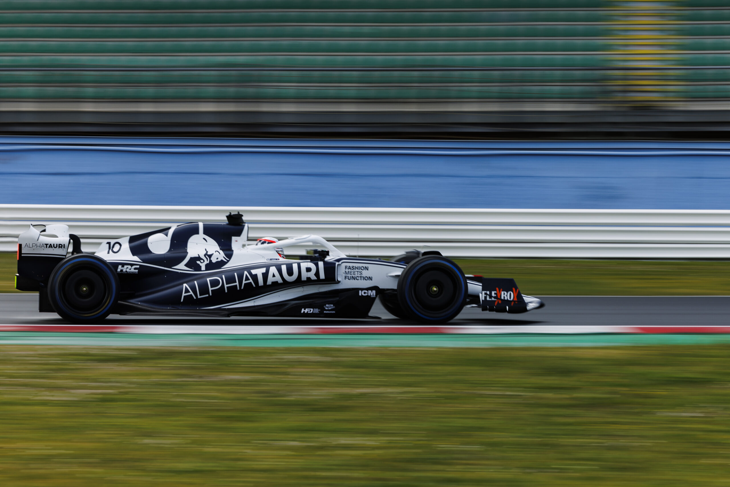 Misanóban vitte először pályára új autóját az AlphaTauri – VIDEÓVAL