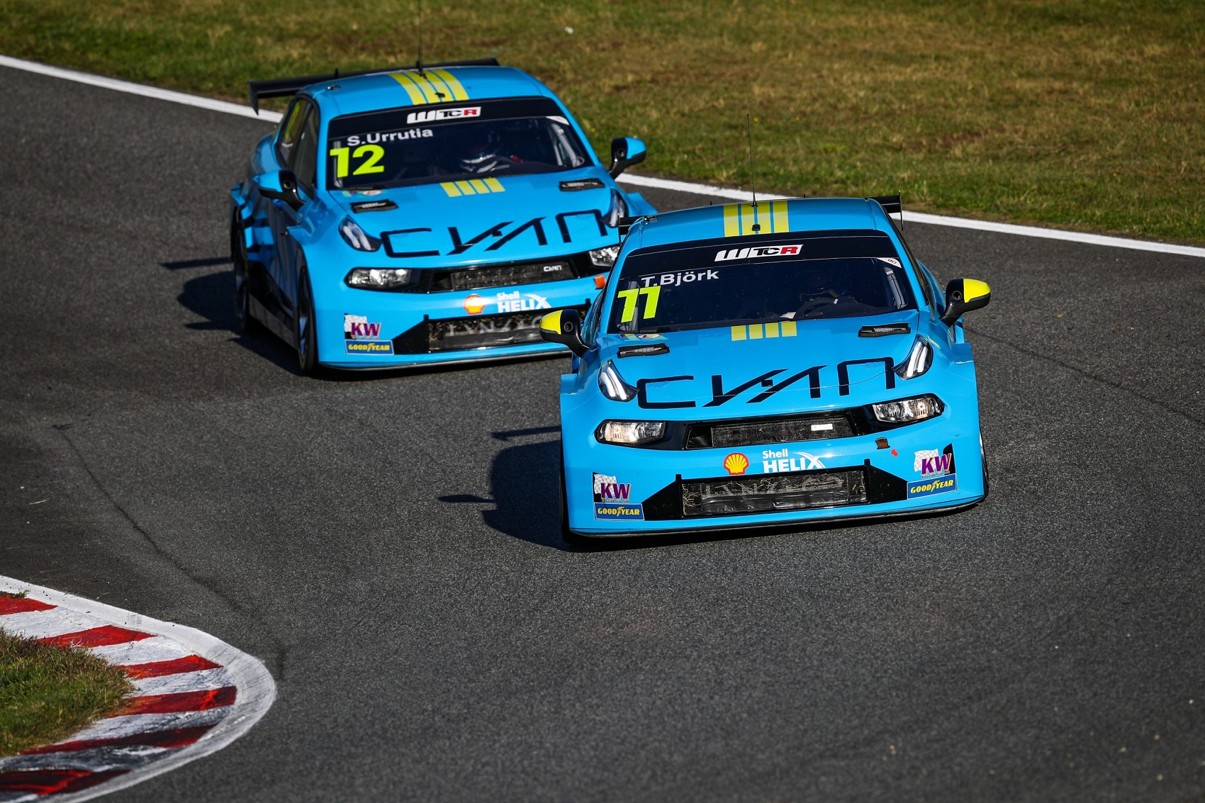 Marad Thed Björk és Santiago Urrutia a Cyan Racingnél