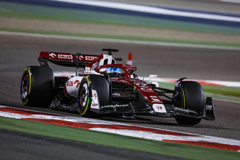 Bottas: Az Alfa Romeo könnyen a legjobb középcsapattá válhat