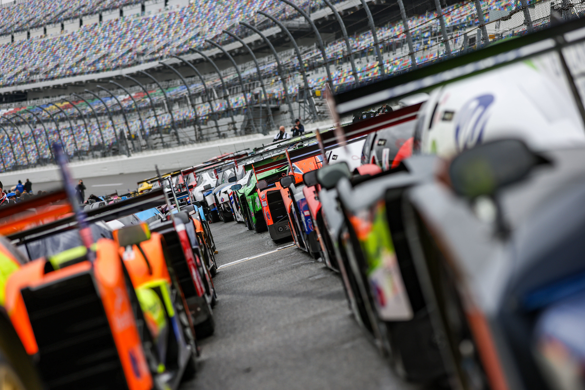 Kék-sárga festéssel érkezik a Penske a WEC-be