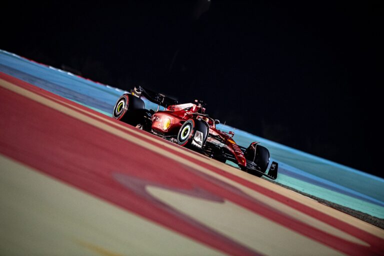 Ferrari siker: Leclerc szerezte meg az év első pole-ját!