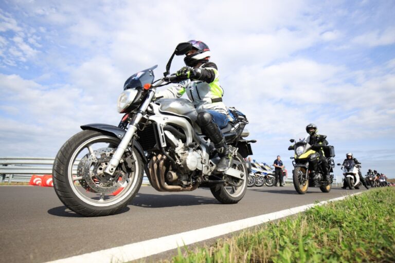 A HUMDA több mint ezer motorosnak szervez ingyenes vezetéstechnikai tréninget