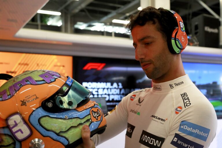 Ricciardo: Reméltem, hogy felrobban a motorom