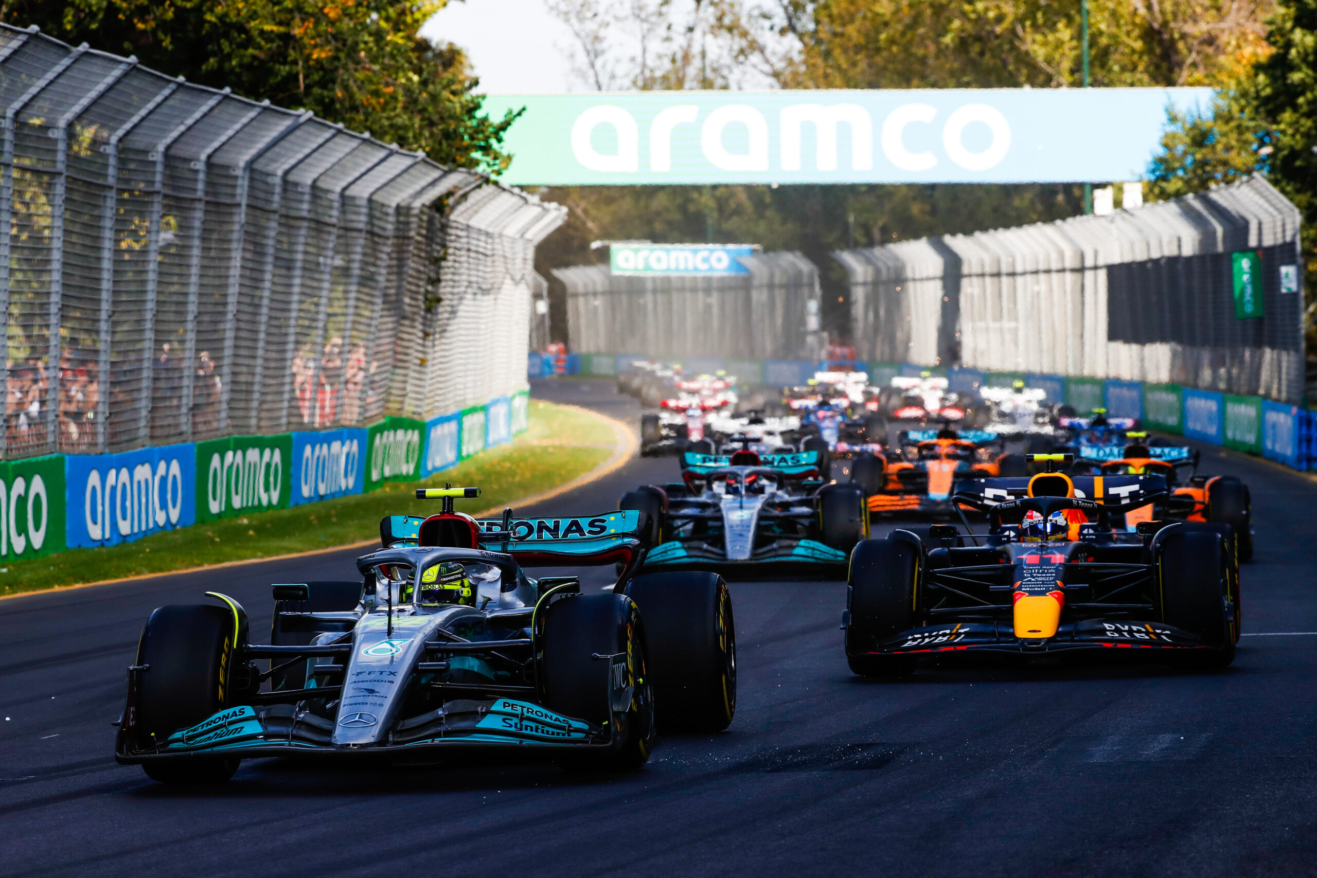 Lewis Hamilton, Mercedes, Max Verstappen, Red Bull, Ausztrál Nagydíj