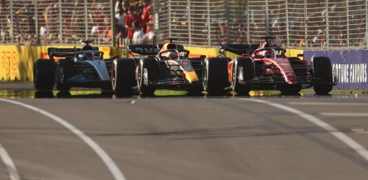 Charles Leclerc, Max Verstappen, George Russell, Ferrari, Red Bull, Mercedes