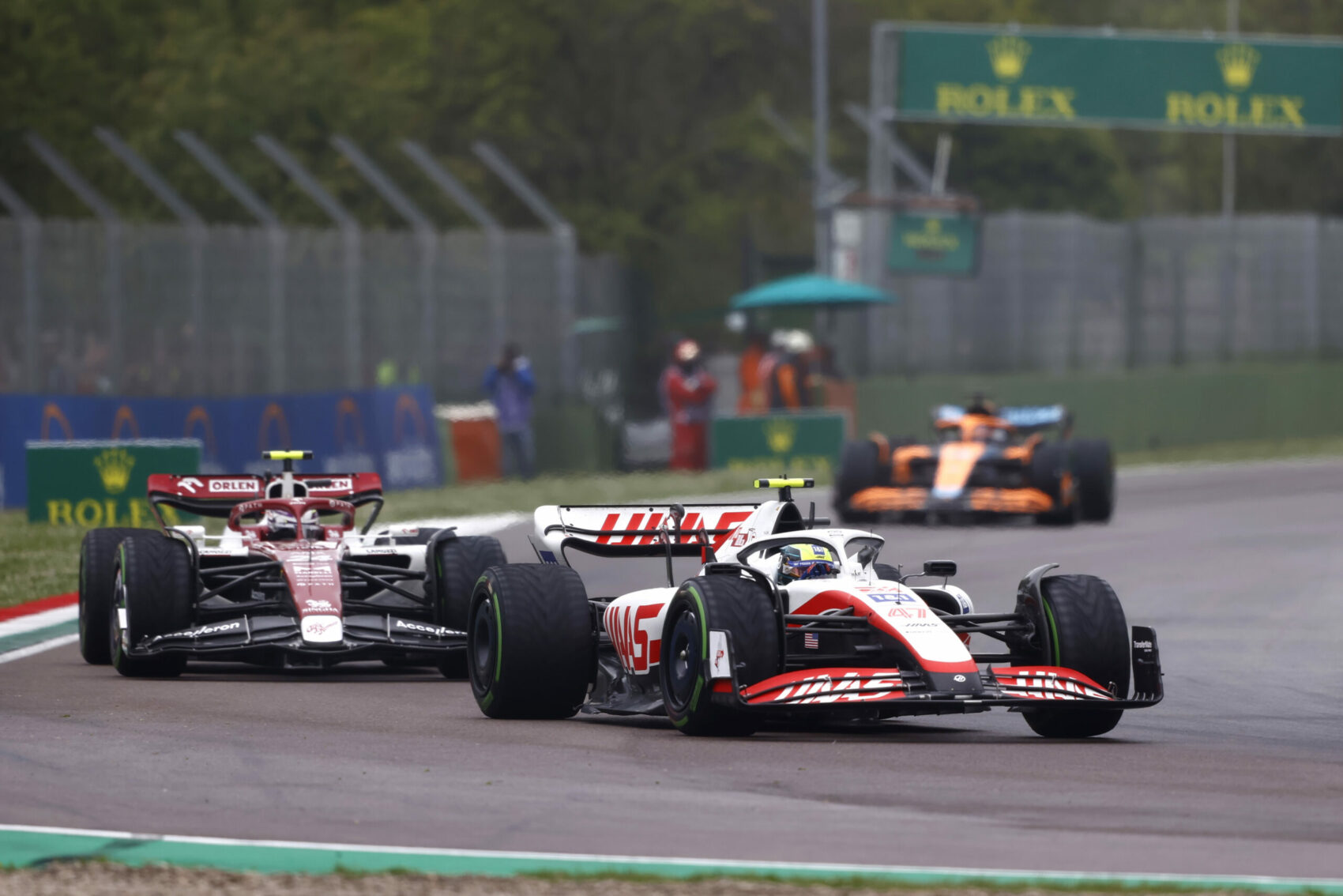 Haas: Schumachernek meg kell tanulnia az előzés művészetét