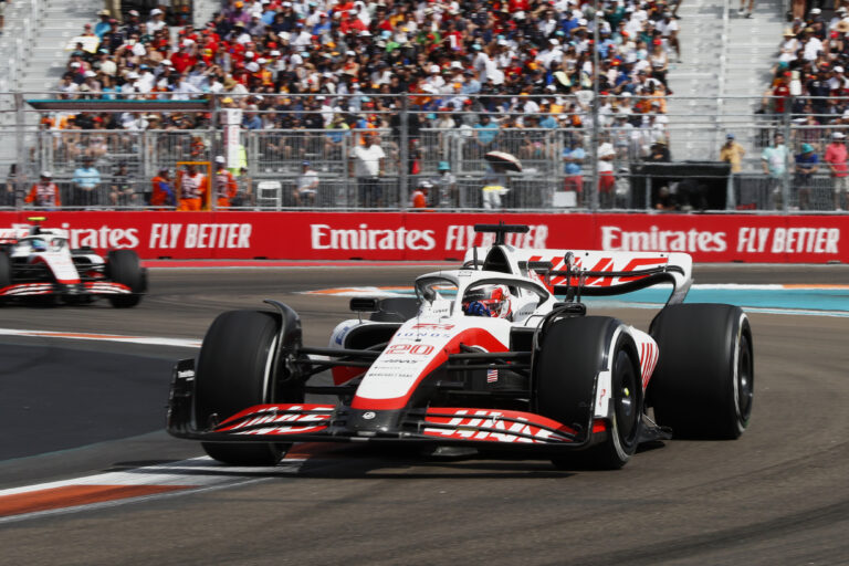 A Haas még hosszú versenyekig fejlesztés nélkül marad