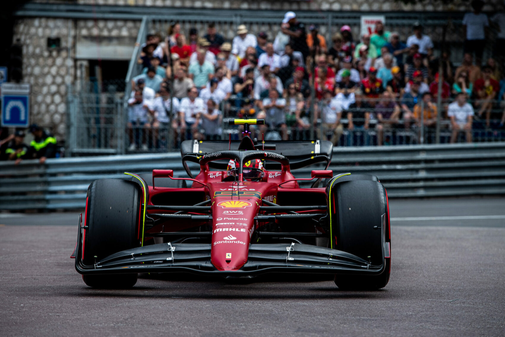 Sainz bosszús a piros zászló miatt: Végig megvolt a tempónk