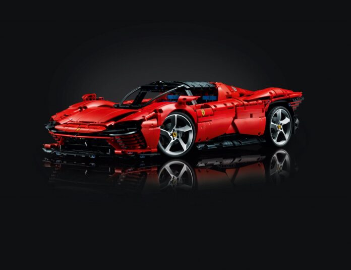 LEGO® Technic™ Ferrari Daytona SP3