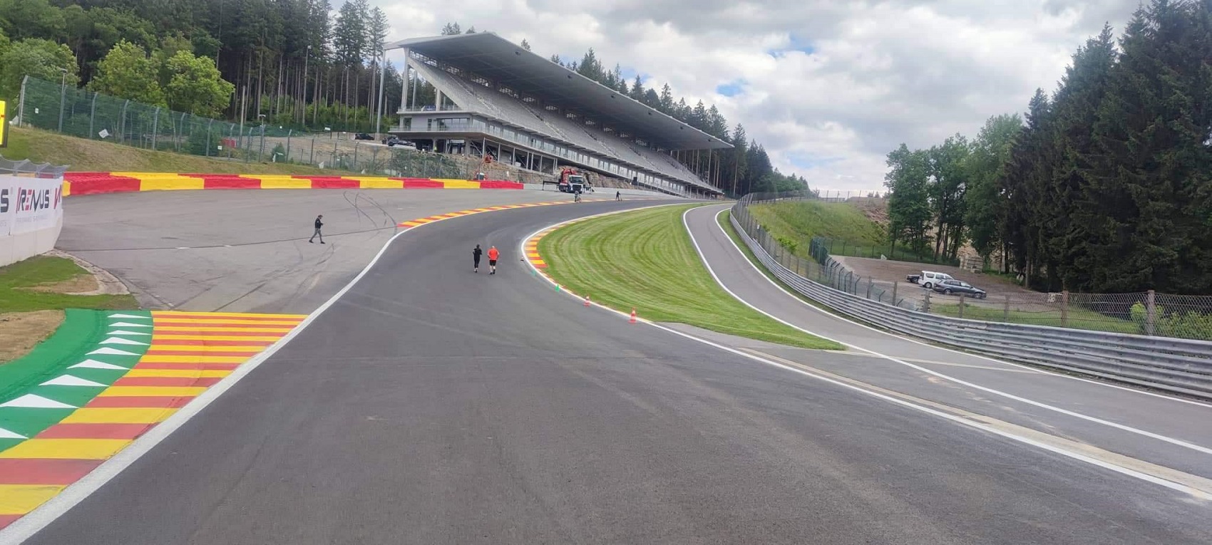 Az F1 dobná Spa-Francorchamps legendás futamát