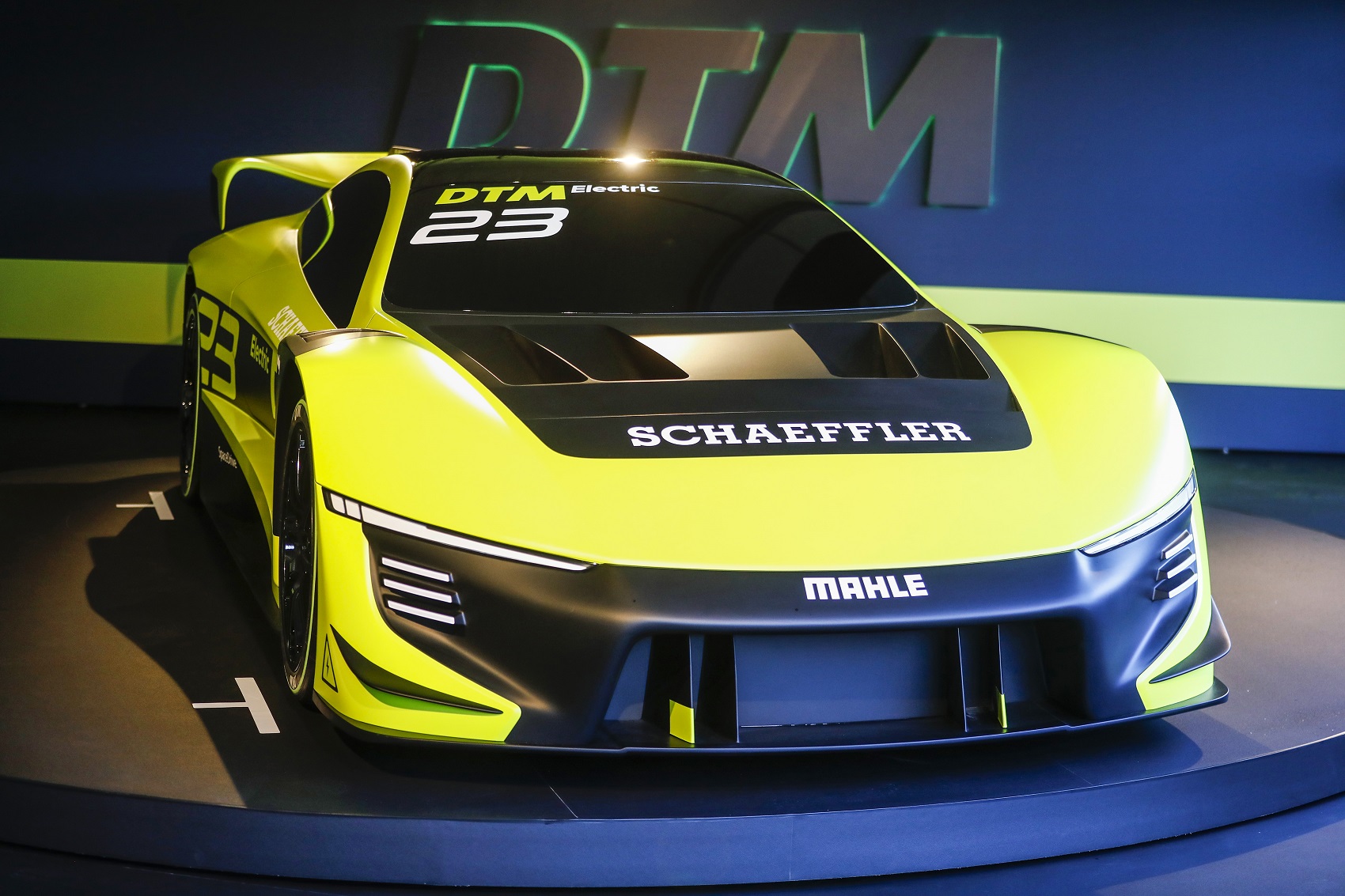 2024ben jöhet az elektromos DTM • Racingline.hu