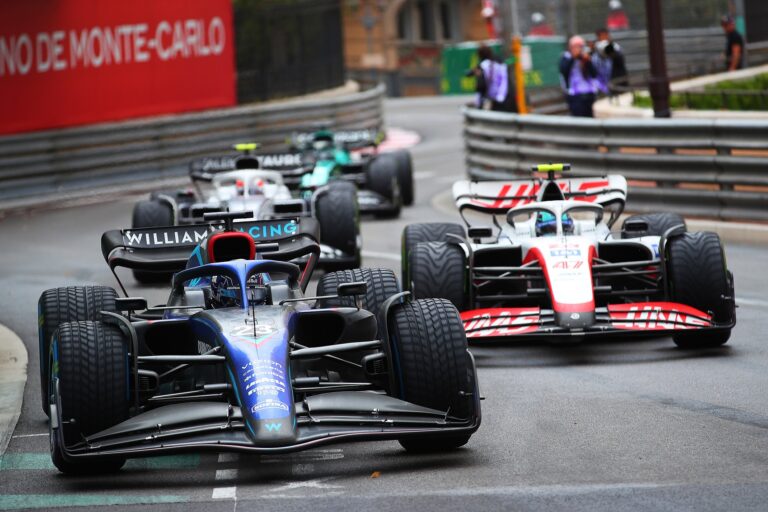 Több versenyző szerződése lejár idén, van, aki az F1-ből is kikerülhet