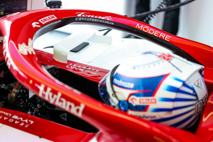 Guanyu Zhou, Alfa Romeo