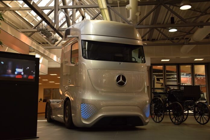 mercedes, kamion