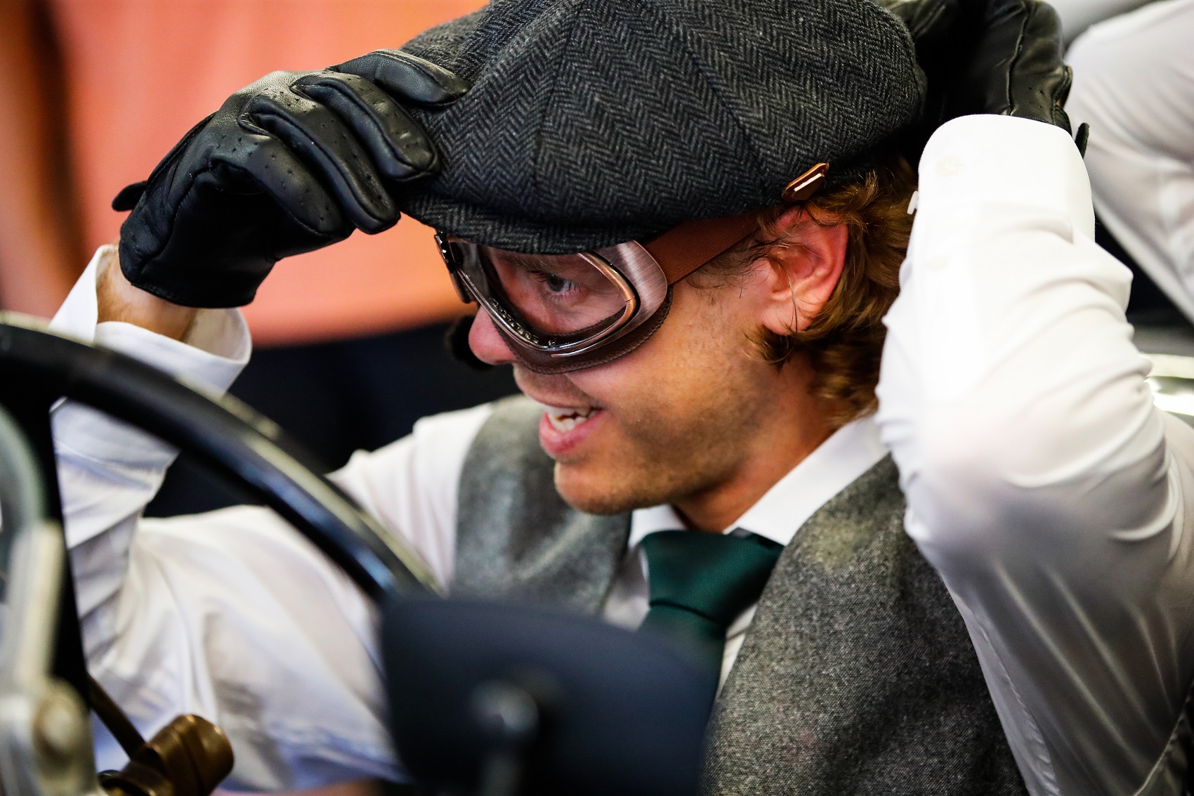 Vettel újra versenyautóba ül a nyáron!