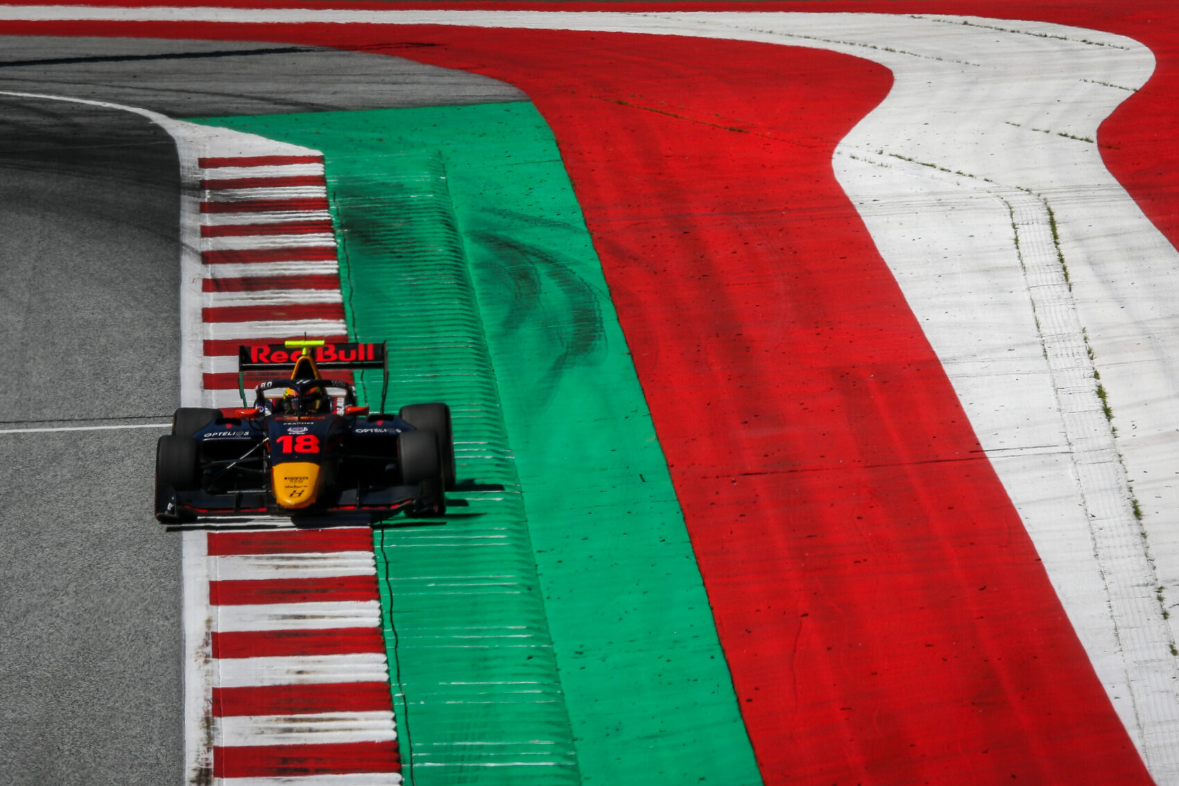 Hadjar brillírozott a legjobban az esőben a Red Bull Ringen