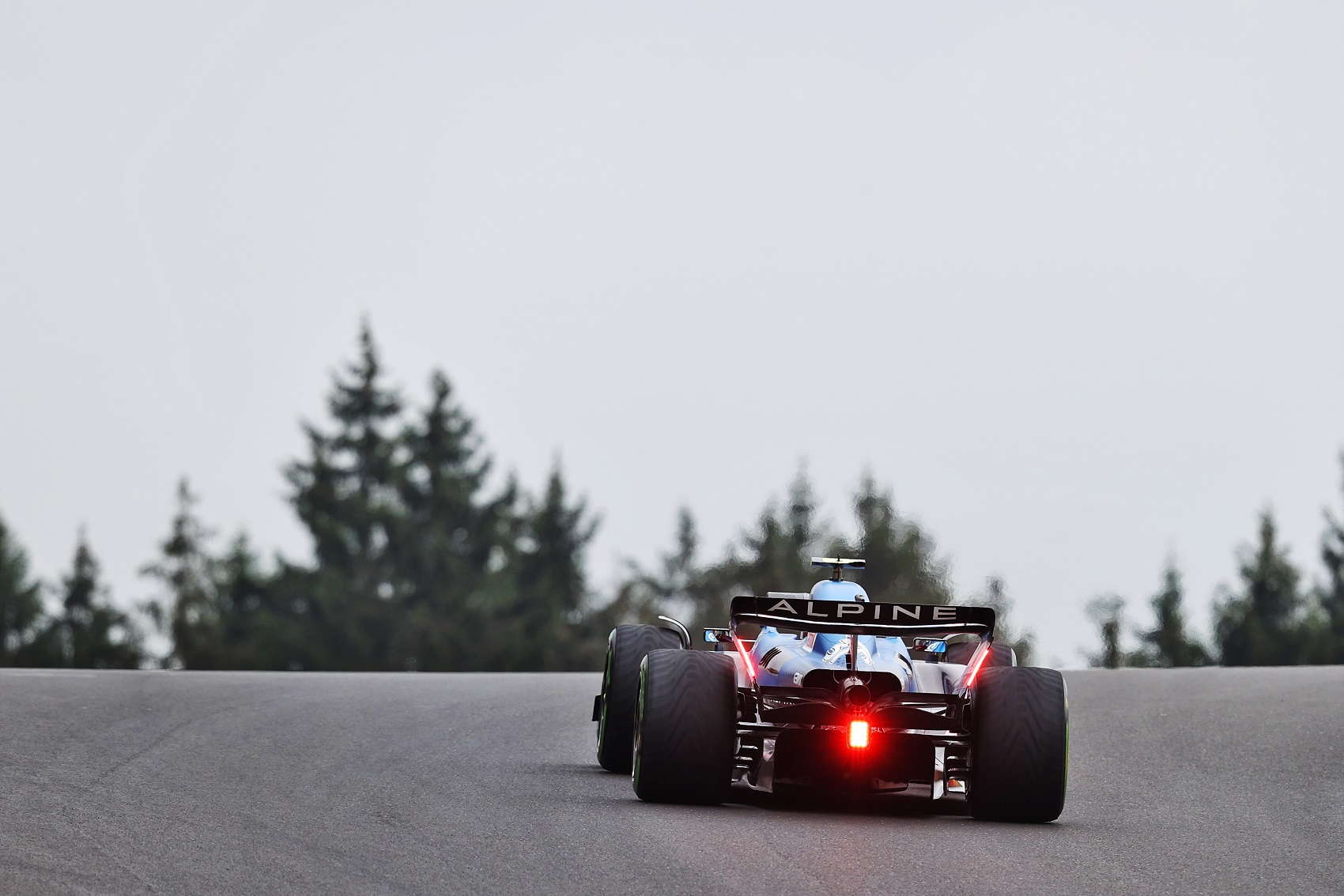 A jól értesült pilóta szerint az Alpine játszadozott Piastrival