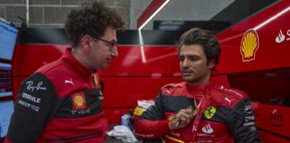 Mattia Binotto, Carlos Sainz, Ferrari