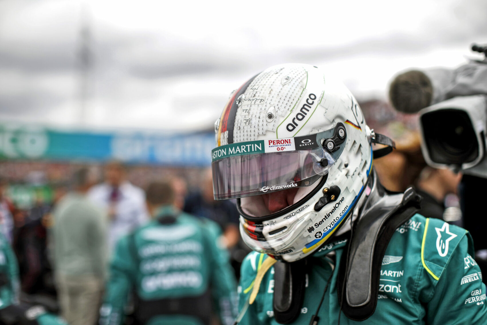 Alesi szerint Vettel a versenyzést nem fogja abbahagyni