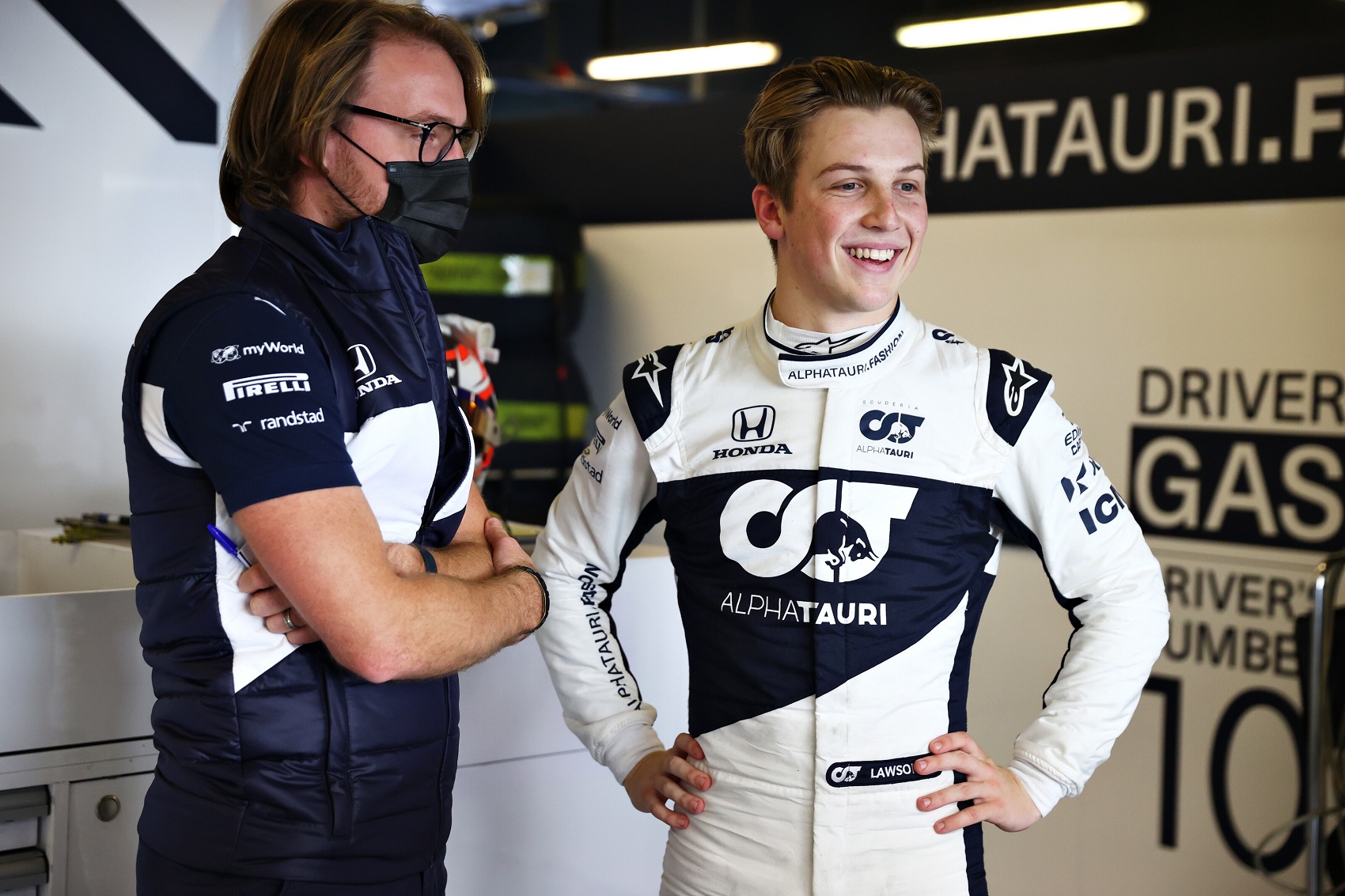 8 tény a pénteken debütáló Liam Lawsonról