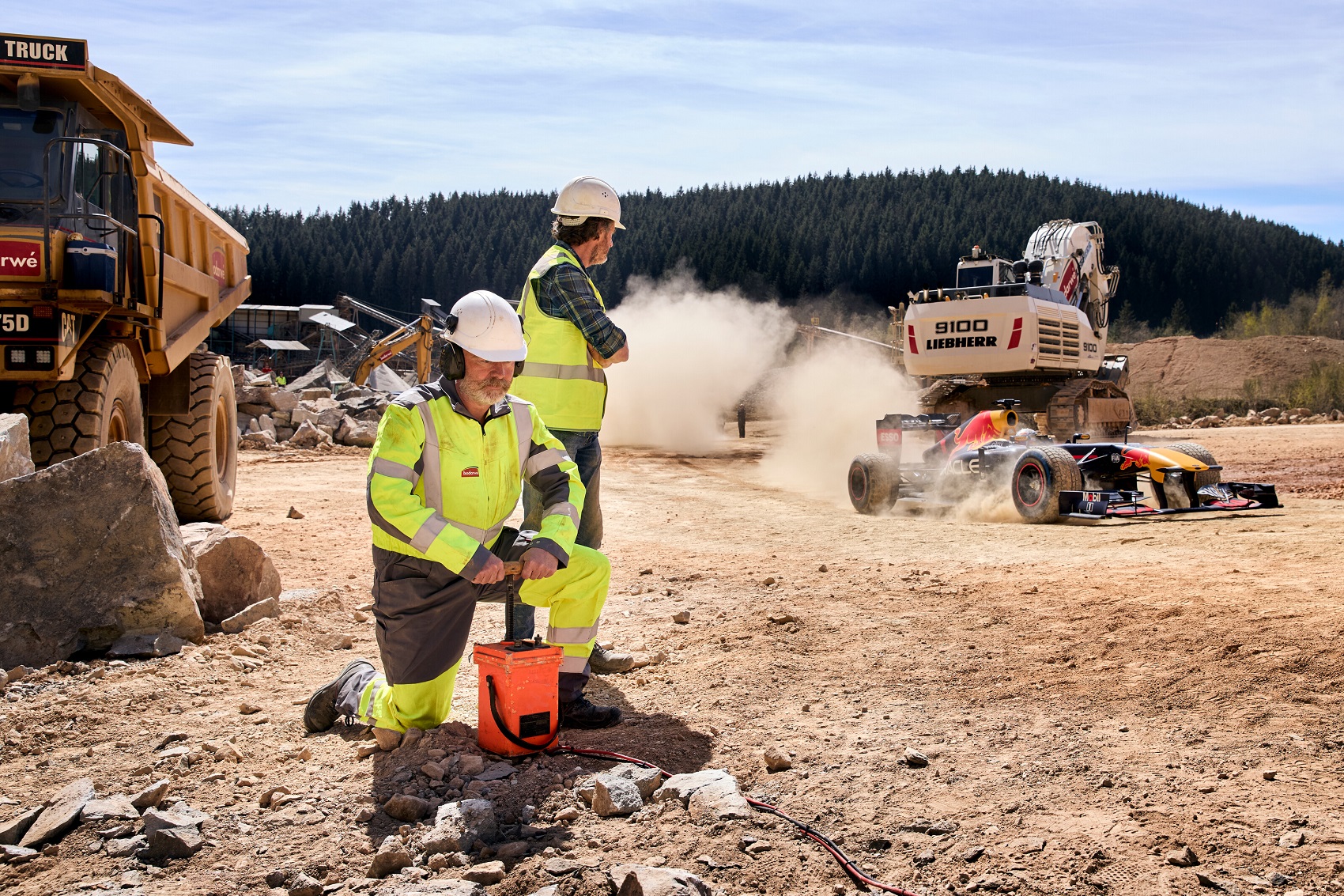 Szimulátorból a valóságba: Verstappen kapott pár extra akadályt