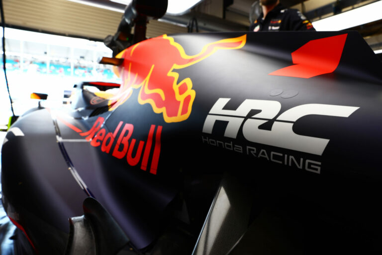 Hivatalos: Hosszabbított egymással a Red Bull és a Honda