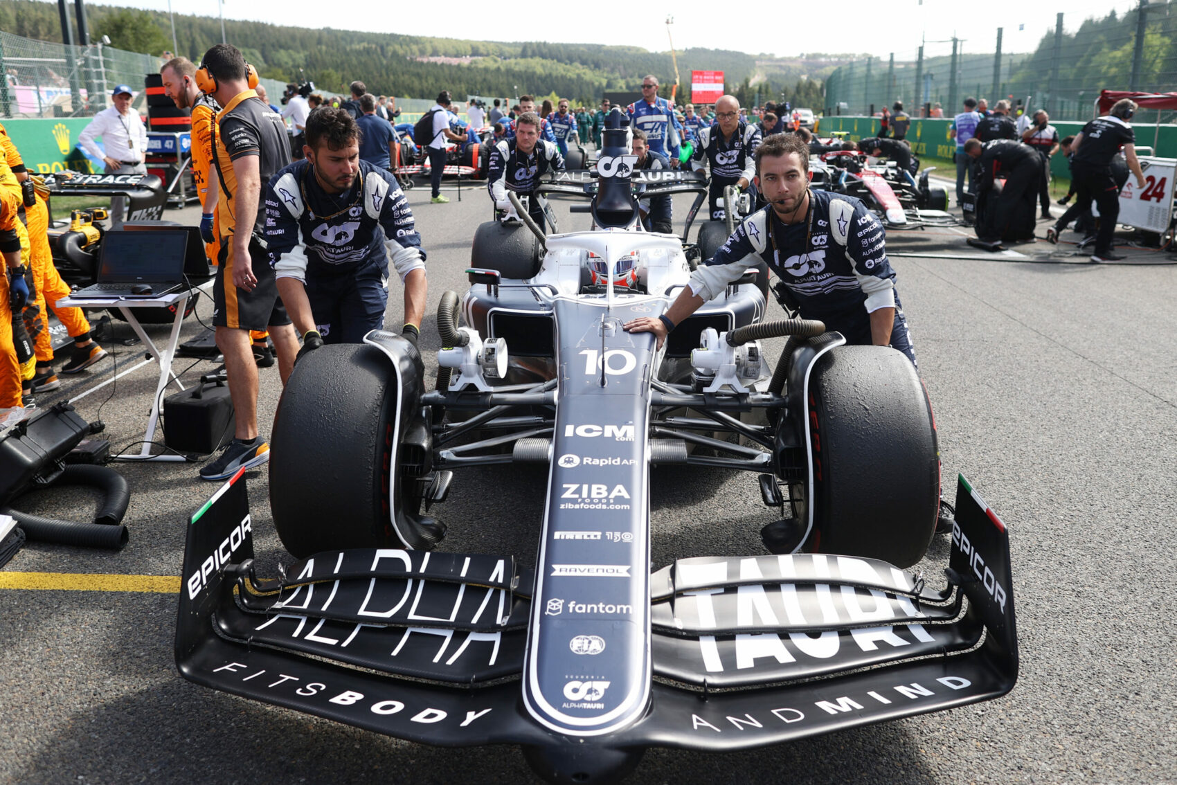 1,5 percen múlott Gasly indulása a 100. futamán