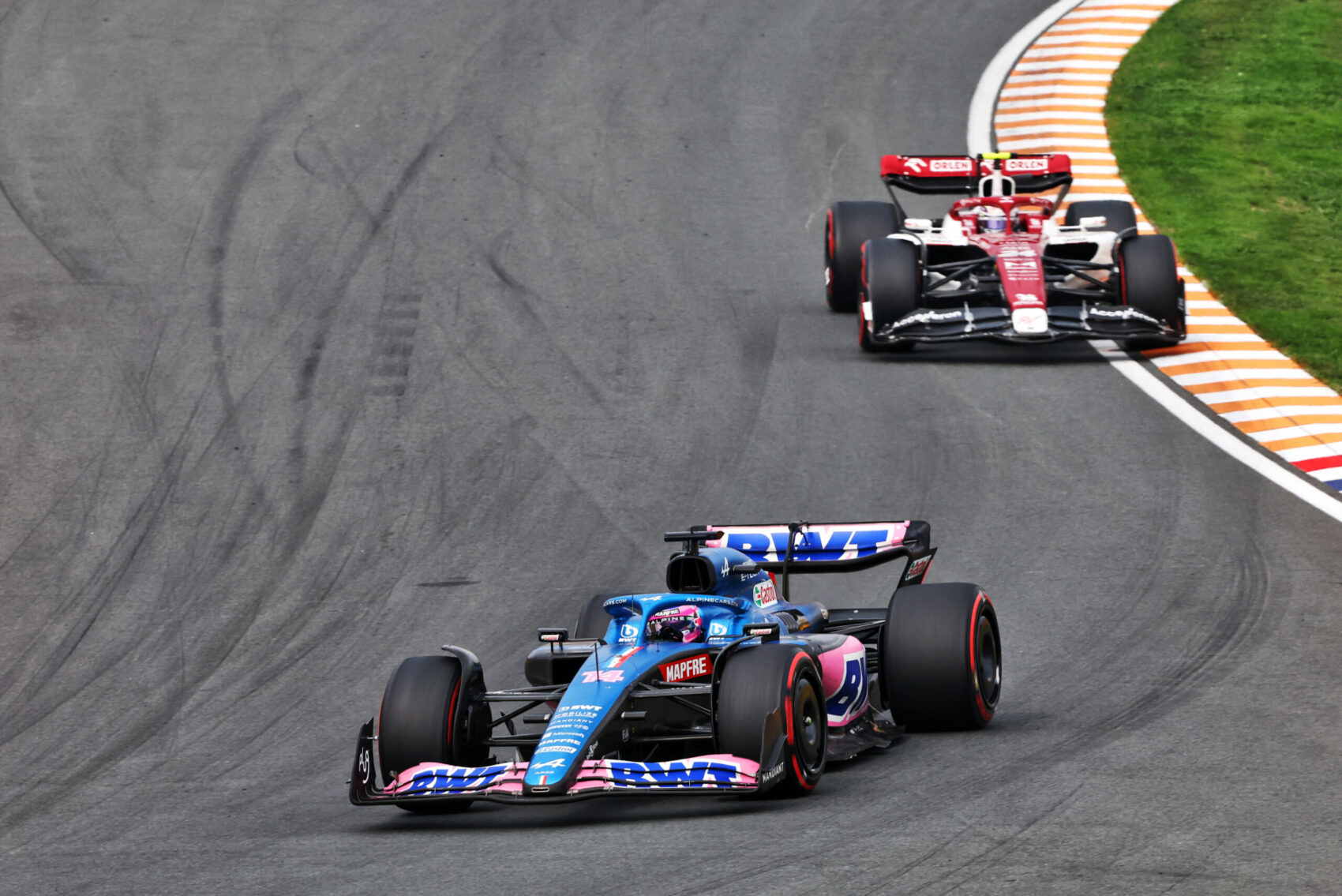 Alonso: Egy pillanatig sem lazíthattunk