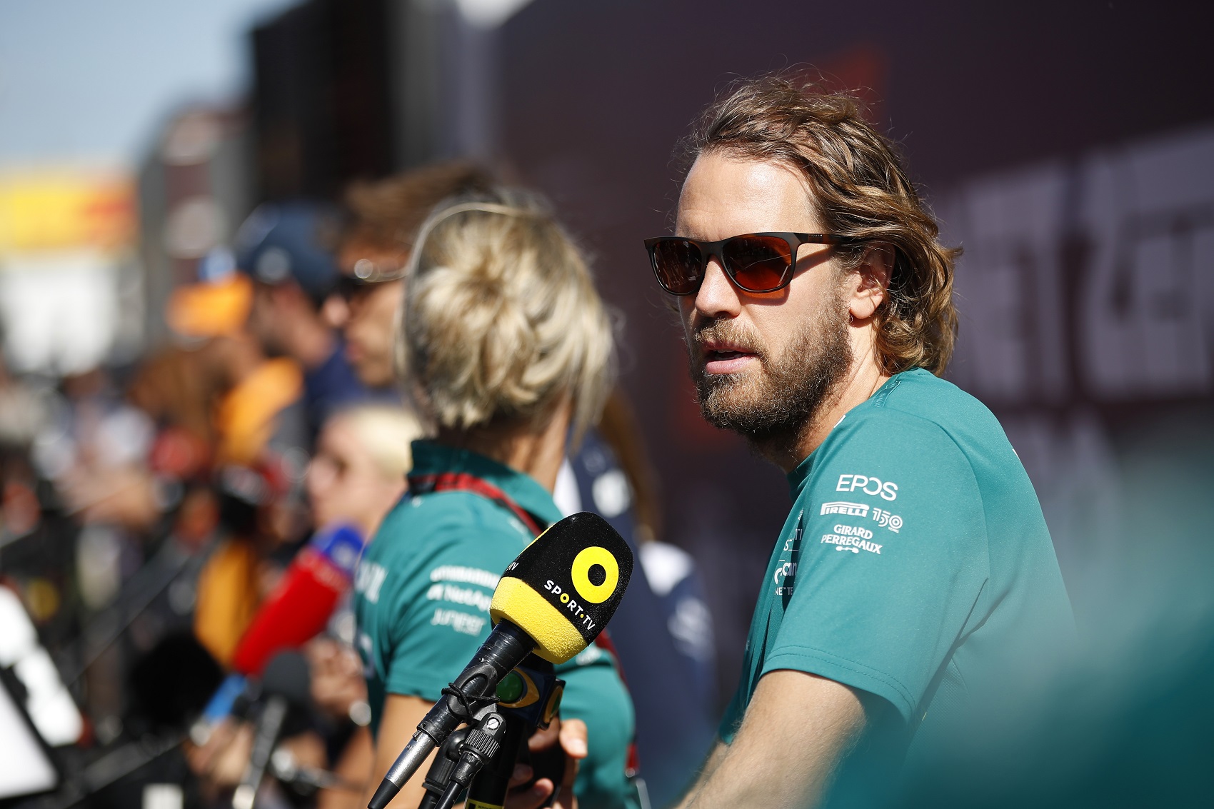 Vettel szerint tisztelettudóbbnak kellene lenniük a pilótáknak egymással