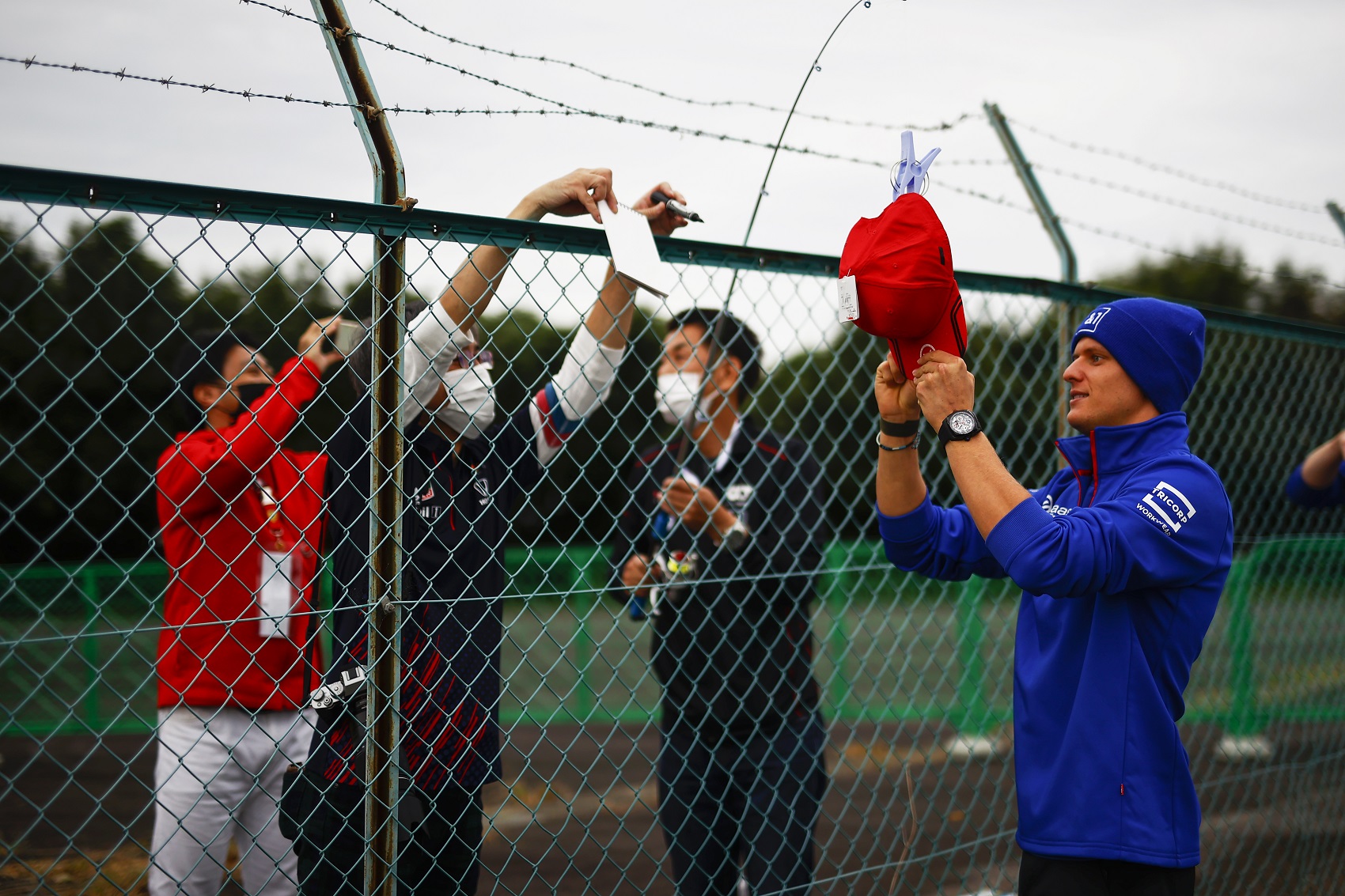 Főnöke szerint Schumachernél az előny a Haas versenyülésért