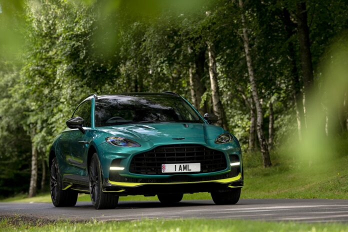 Aston Martin DBX