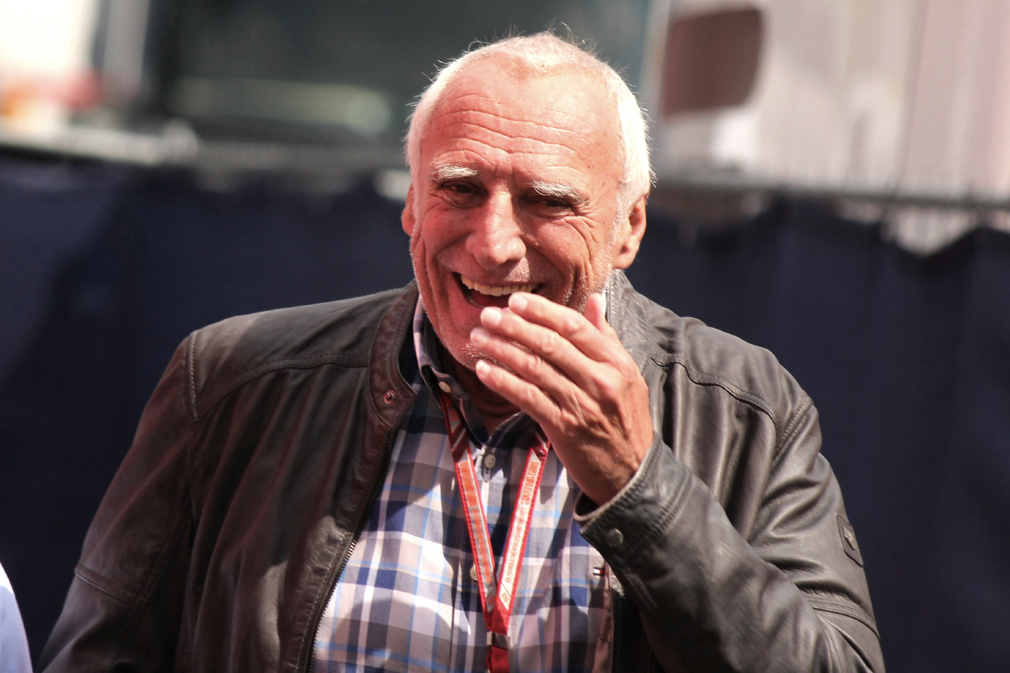 Mateschitz búcsúajándéka: Elképesztő prémiumot kaptak a Red Bull dolgozói