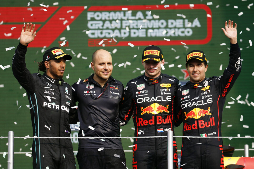 Lewis Hamilton, Gianpiero Lambiase, Max Verstappen, Sergio Pérez