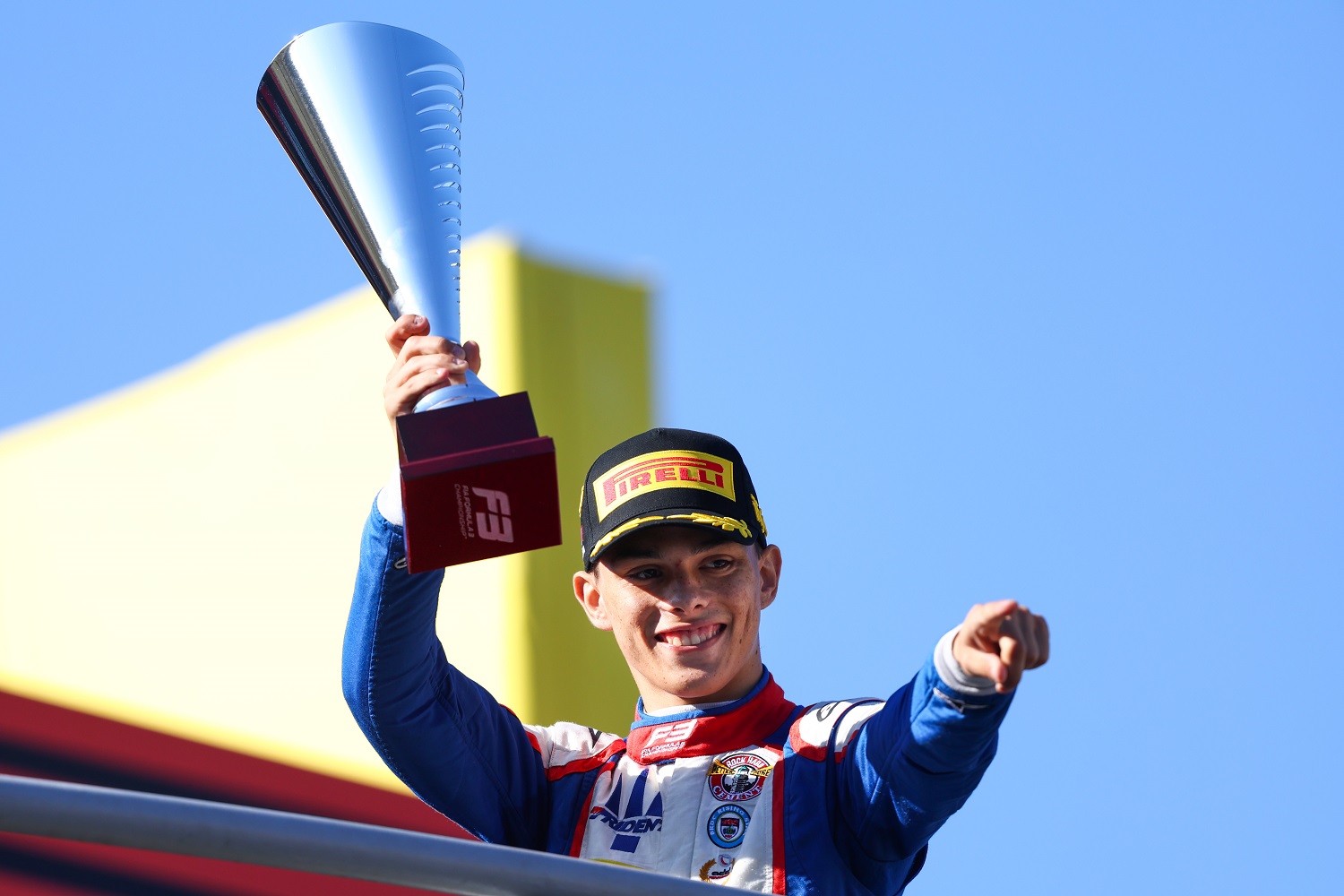 Az F3-ban berobbant barbadosi fiatal lehetőséget kapott a Formula 2-ben