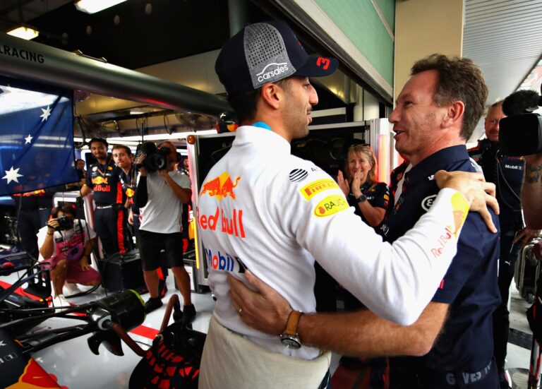 Horner tisztázta, kinek a helyére érkezne a Red Bullhoz Ricciardo
