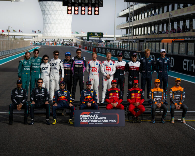 6 kategóriában szavazhatsz az év F1-es legjobbjairól!