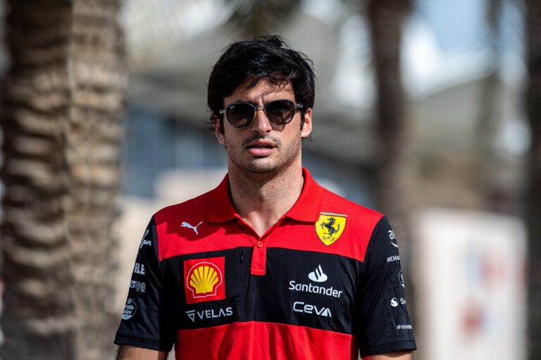 Sainz megtudta az új Ferrari-főnöktől, hogy mi lesz idén a státusza